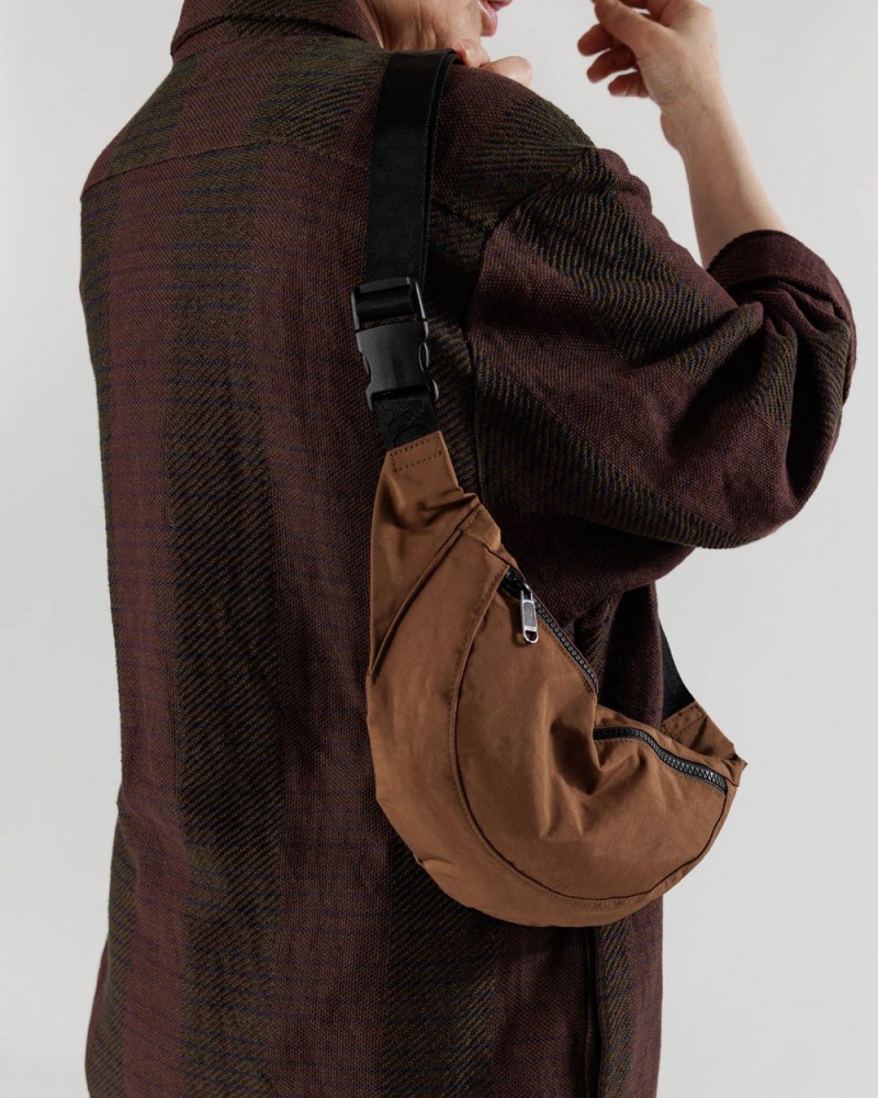 Baggu Crescent Fanny Pack Travel Bags Brown | 928WTEKUO