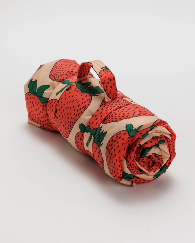 Baggu Puffy Picnic Blanket Strawberry | 618EWBHKL