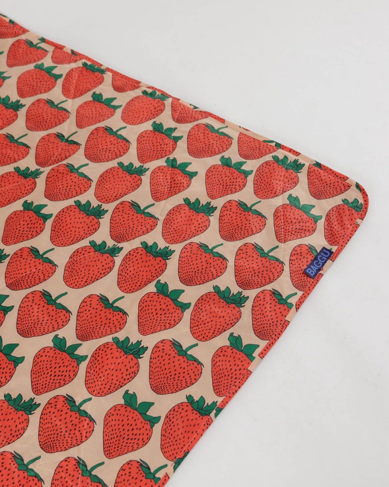 Baggu Puffy Picnic Blanket Strawberry | 618EWBHKL