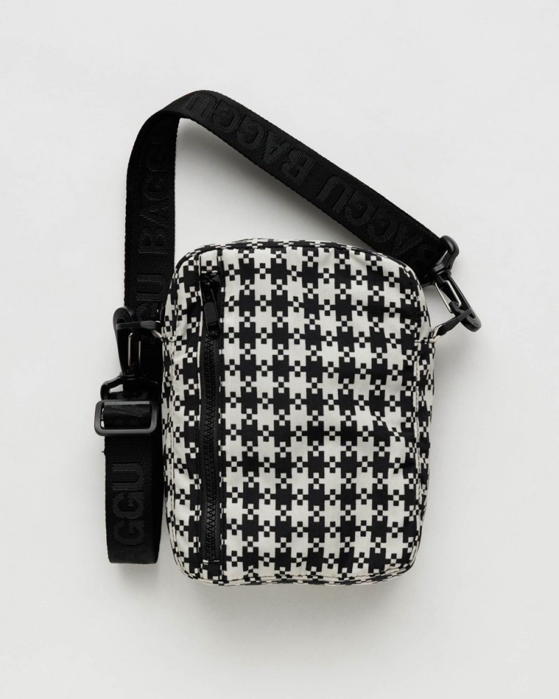 Baggu Sport Crossbody Bags Black & White Pixel Gingham | 938RBLCNQ